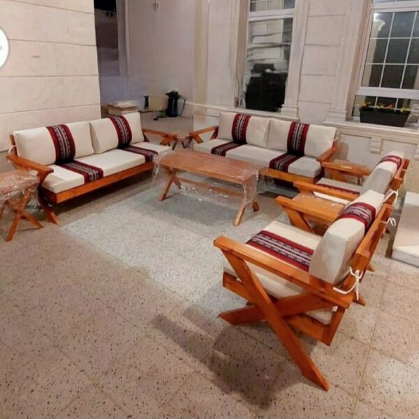 3 seater chair 2 pice with coffee table